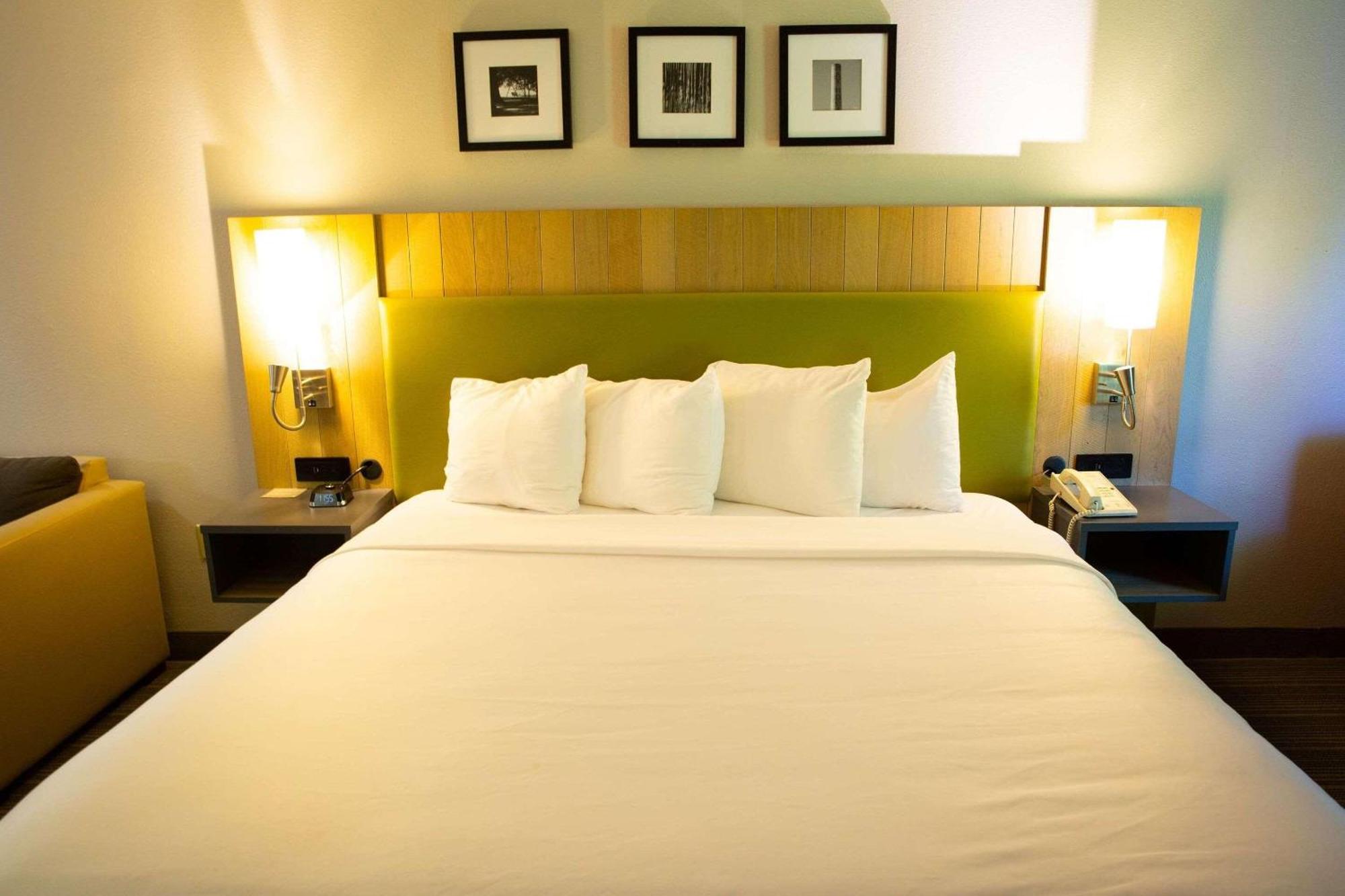 Country Inn & Suites By Radisson, Burlington Elon , Nc Екстериор снимка