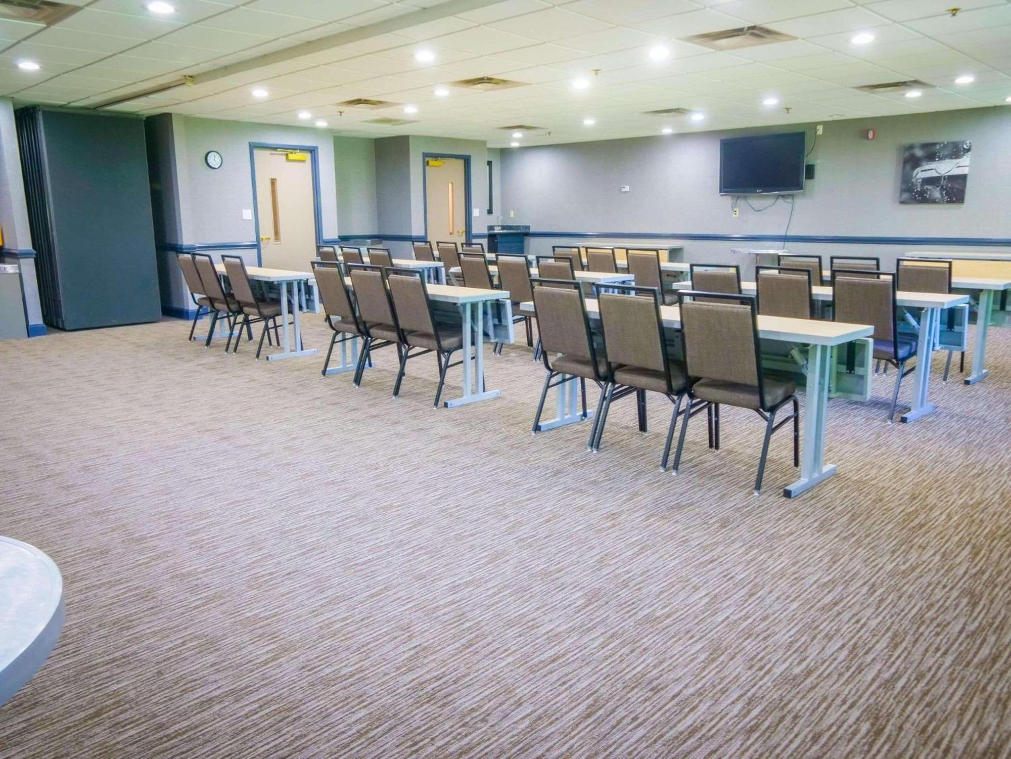 Country Inn & Suites By Radisson, Burlington Elon , Nc Екстериор снимка