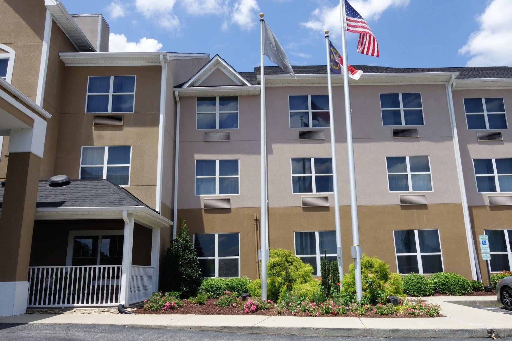Country Inn & Suites By Radisson, Burlington Elon , Nc Екстериор снимка