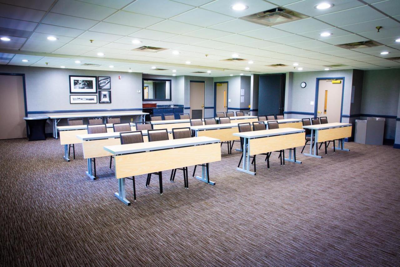 Country Inn & Suites By Radisson, Burlington Elon , Nc Екстериор снимка