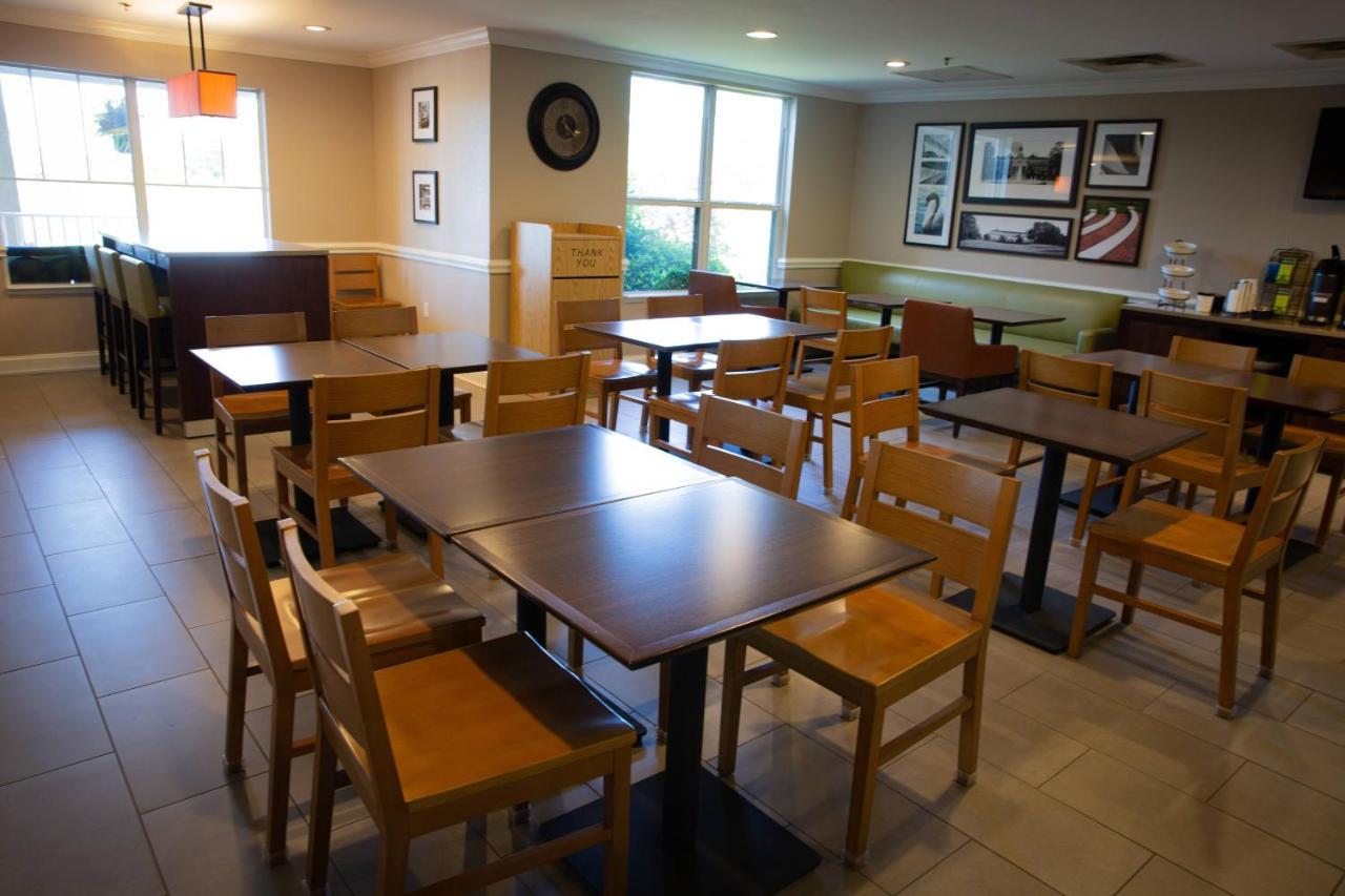 Country Inn & Suites By Radisson, Burlington Elon , Nc Екстериор снимка